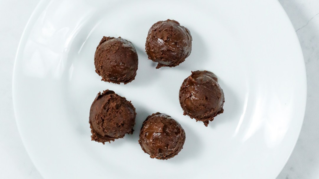 Keto Brownie Bombs