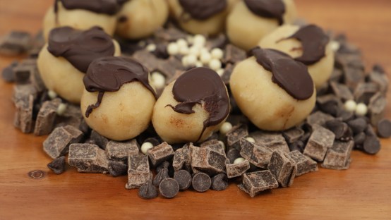 Keto Chocolate-Topped Cookie Dough