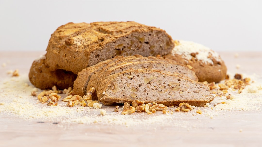 Keto Walnut Spice Loaf