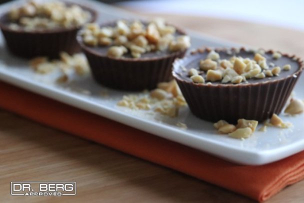 Keto-Friendly Peanut Butter Chocolate Fat Bombs