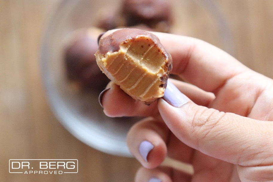 Peanut Butter Chocolate Fat Bombs