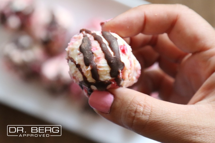 Raspberry Chocolate Cheesecake Fat Bombs