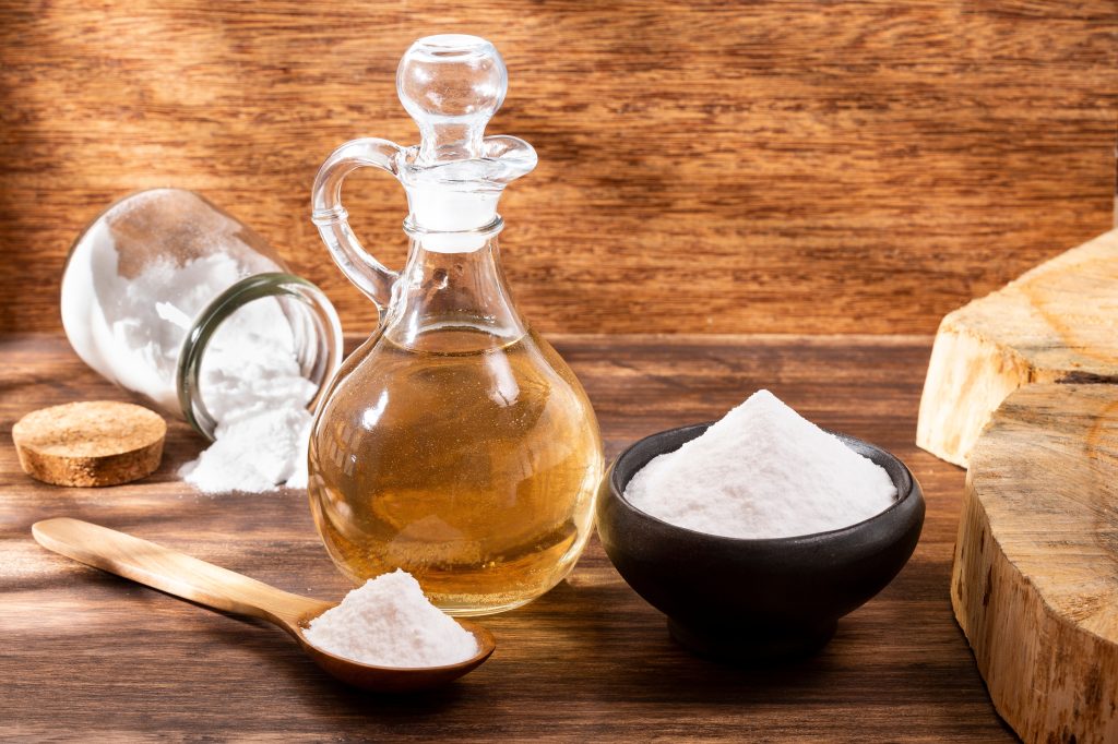 Backing soda in a bowl and spoon