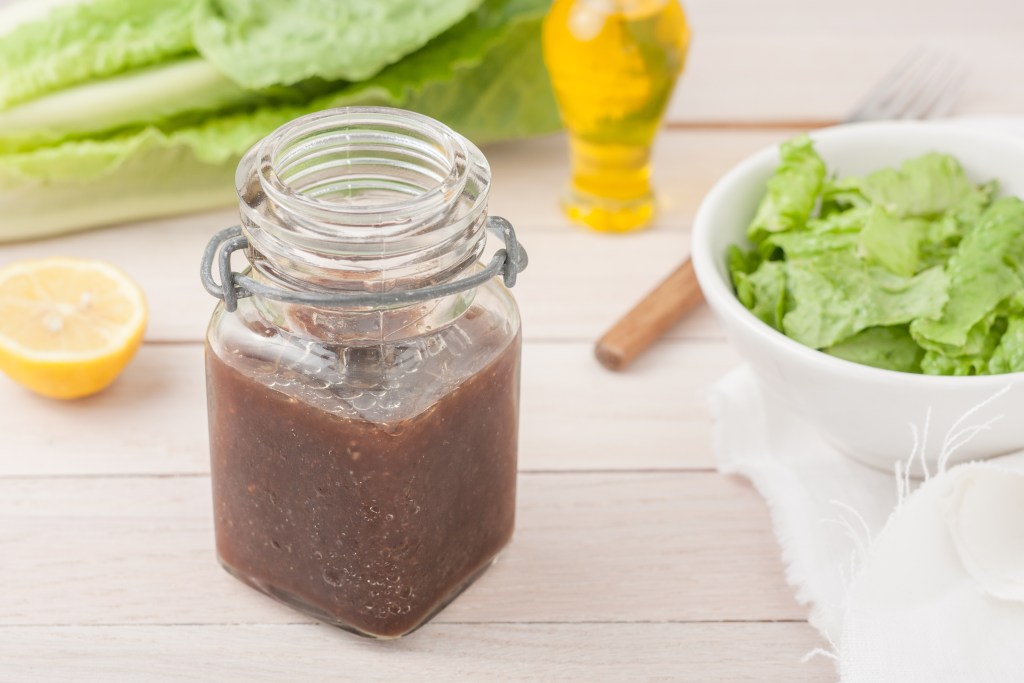 Balsamic vinegar dressing