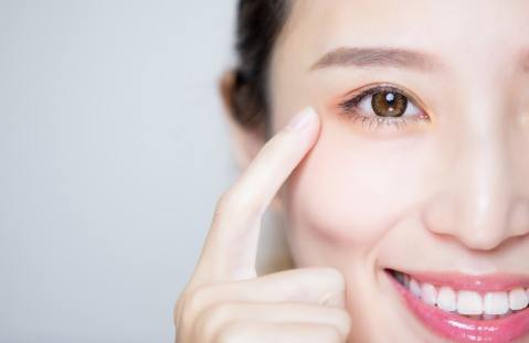 7 Important Vitamins and Nutrients for Eye Health