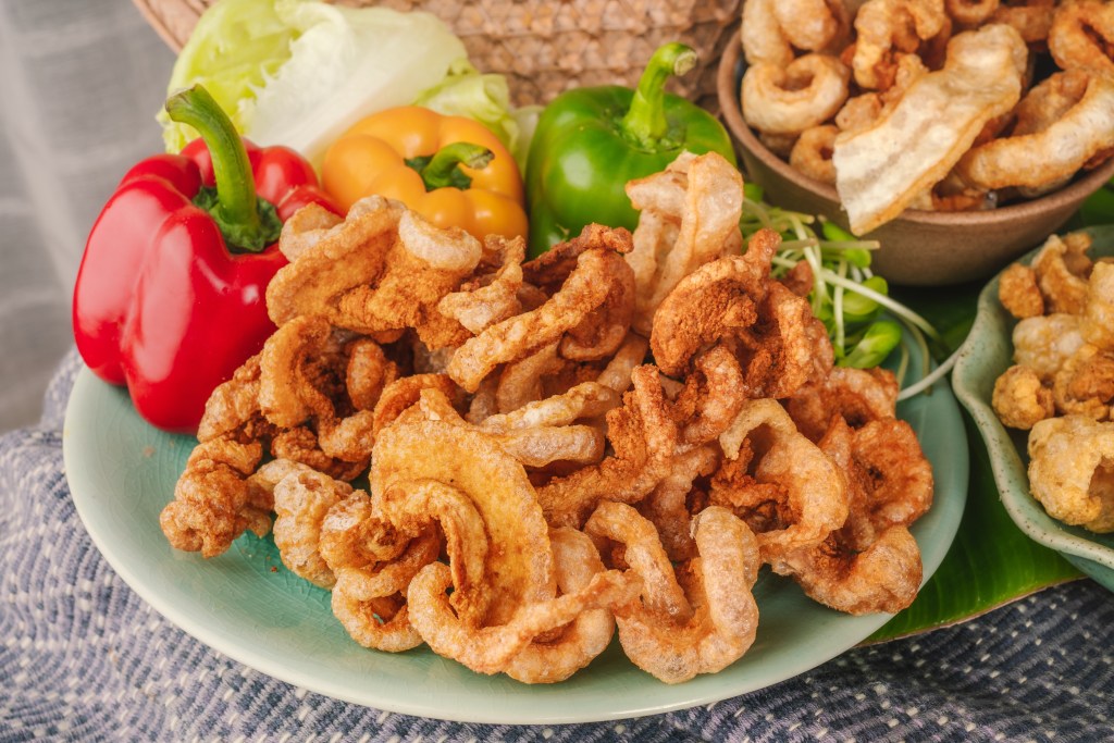 fried pork skins