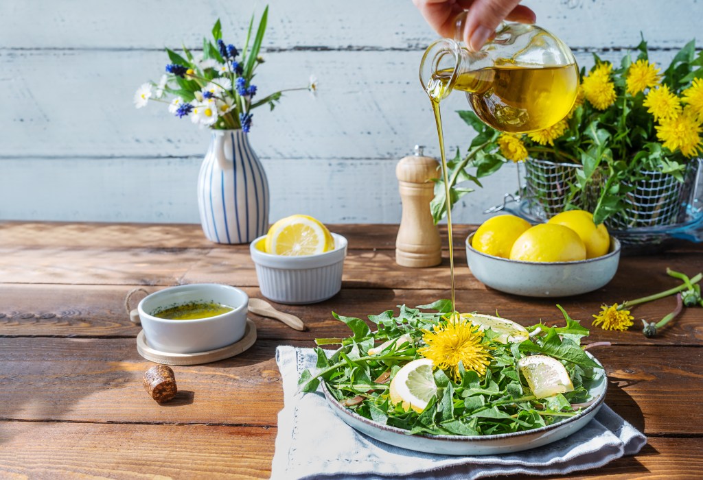 Bitter green salad