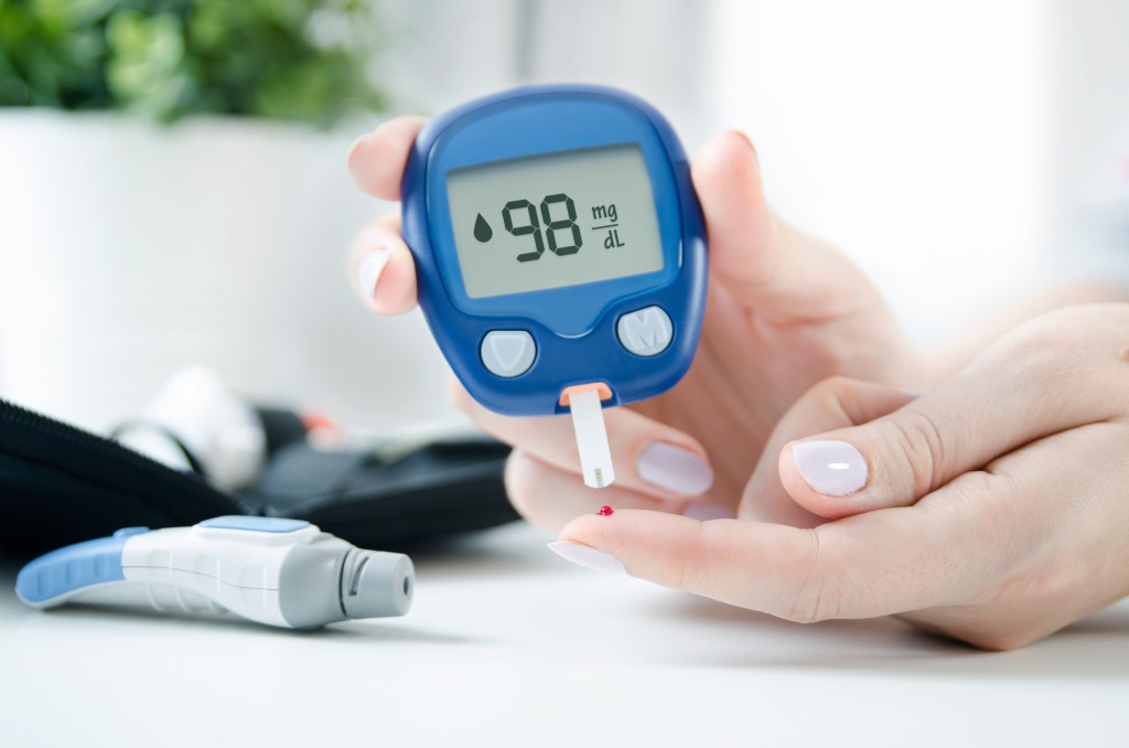 Checking blood sugar level