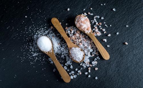Himalayan Pink Salt vs. Sea Salt: Which Is Better?