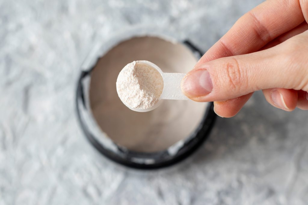 Electrolyte powder in a scoop 