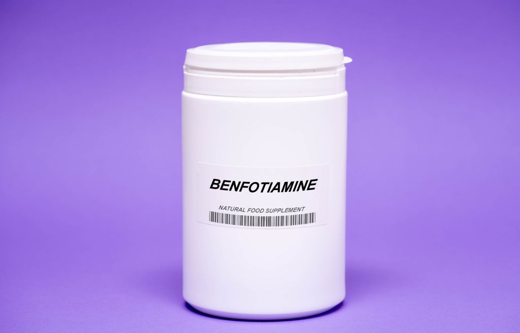 Benfotiamine bottle