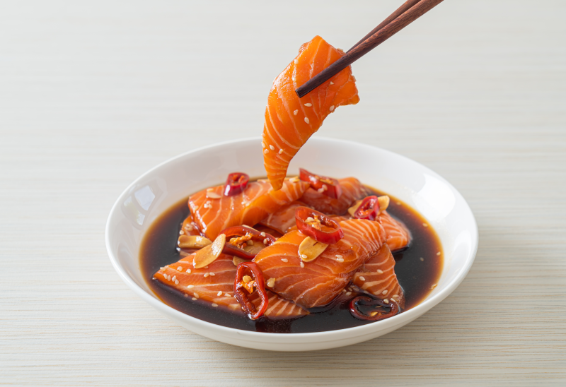 Fresh salmon in soy sauce
