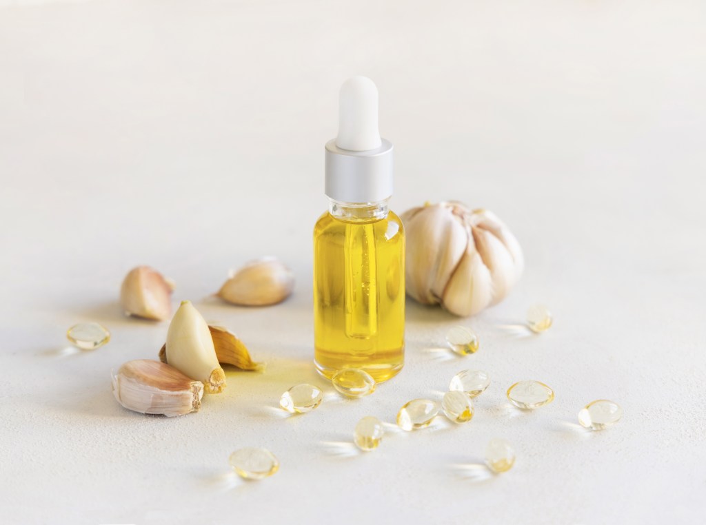 Garlic oil