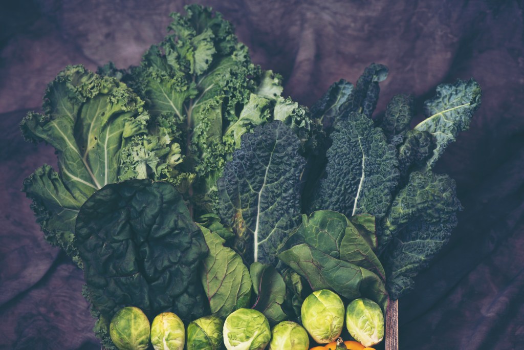Green leafy vegetables 