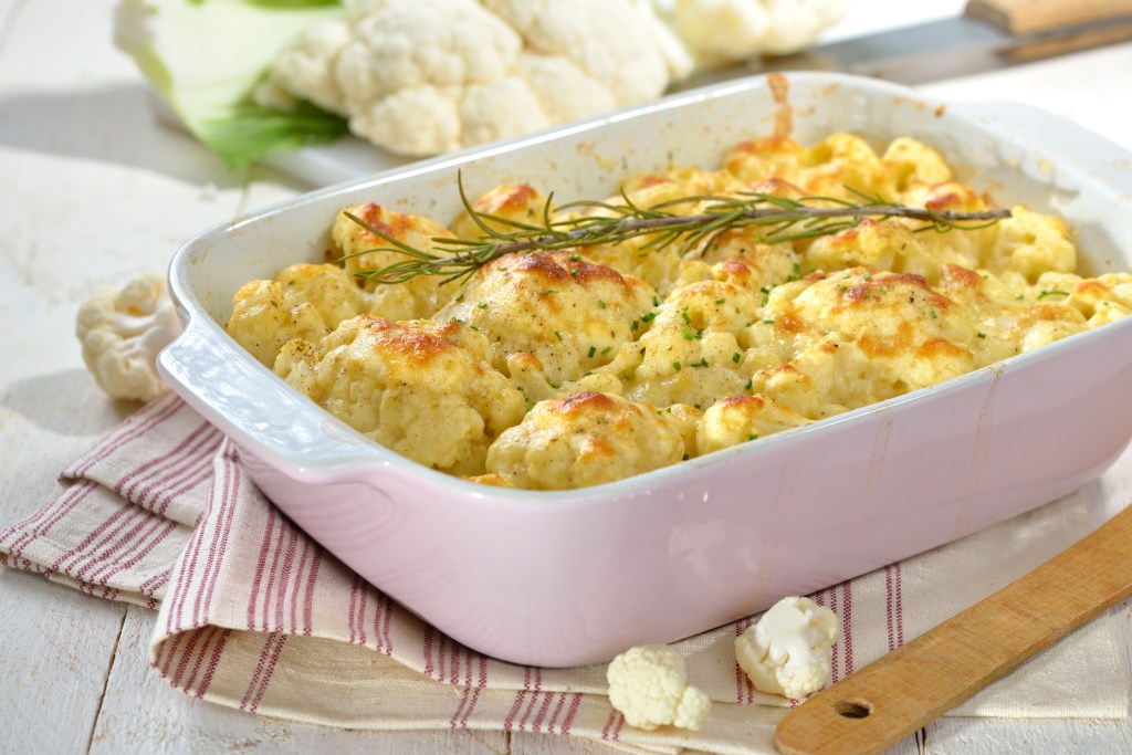 Baked cheesy cauliflower