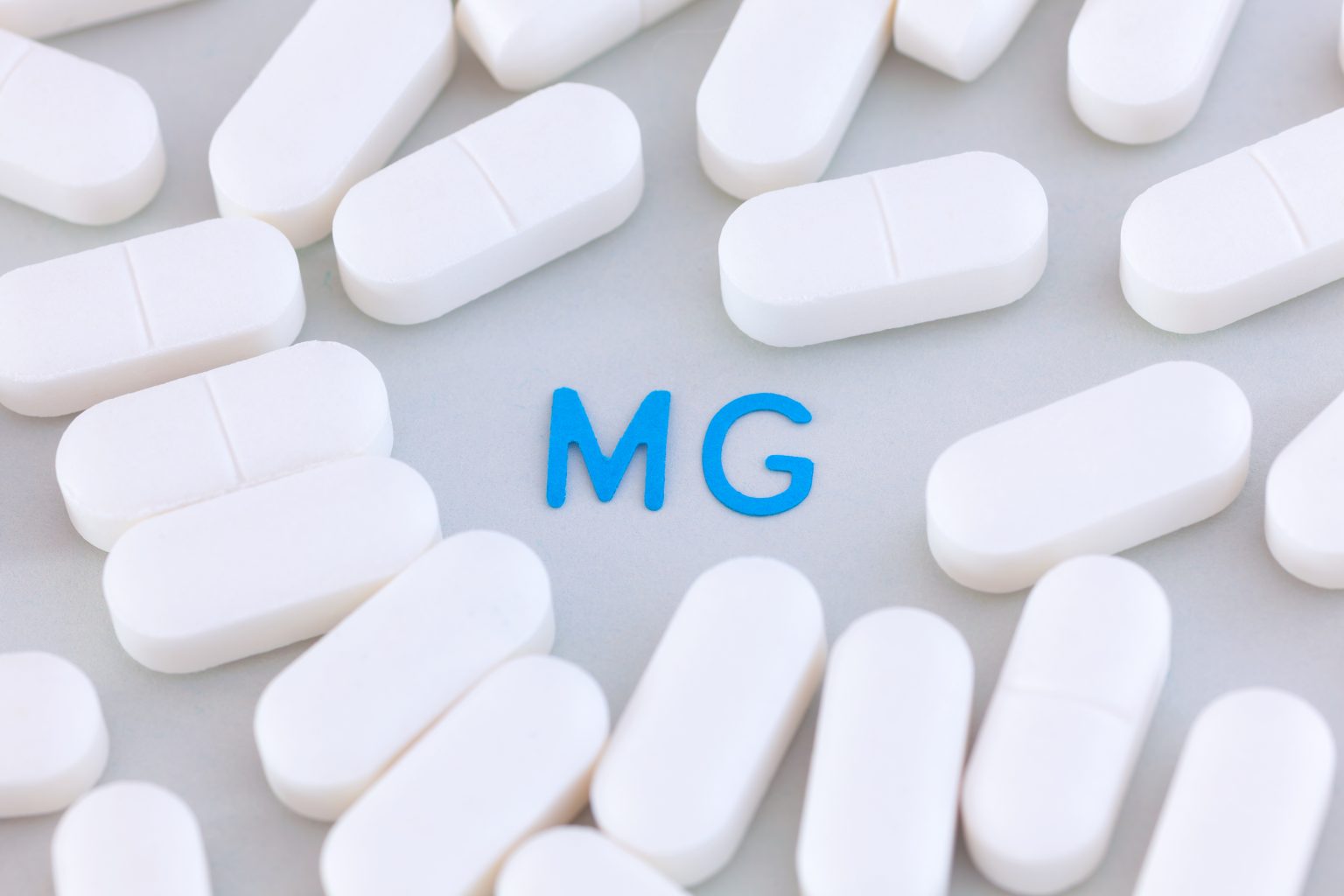 Magnesium pills and symbol