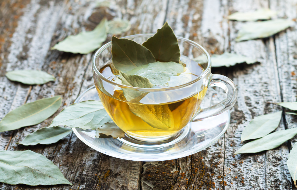 Bay leaf tea