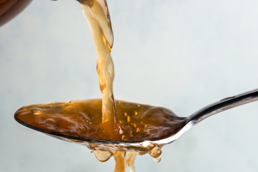 measuring apple cider vinegar