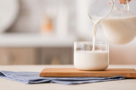 Is Milk Keto-Friendly? How to Eat Dairy on the Keto Diet