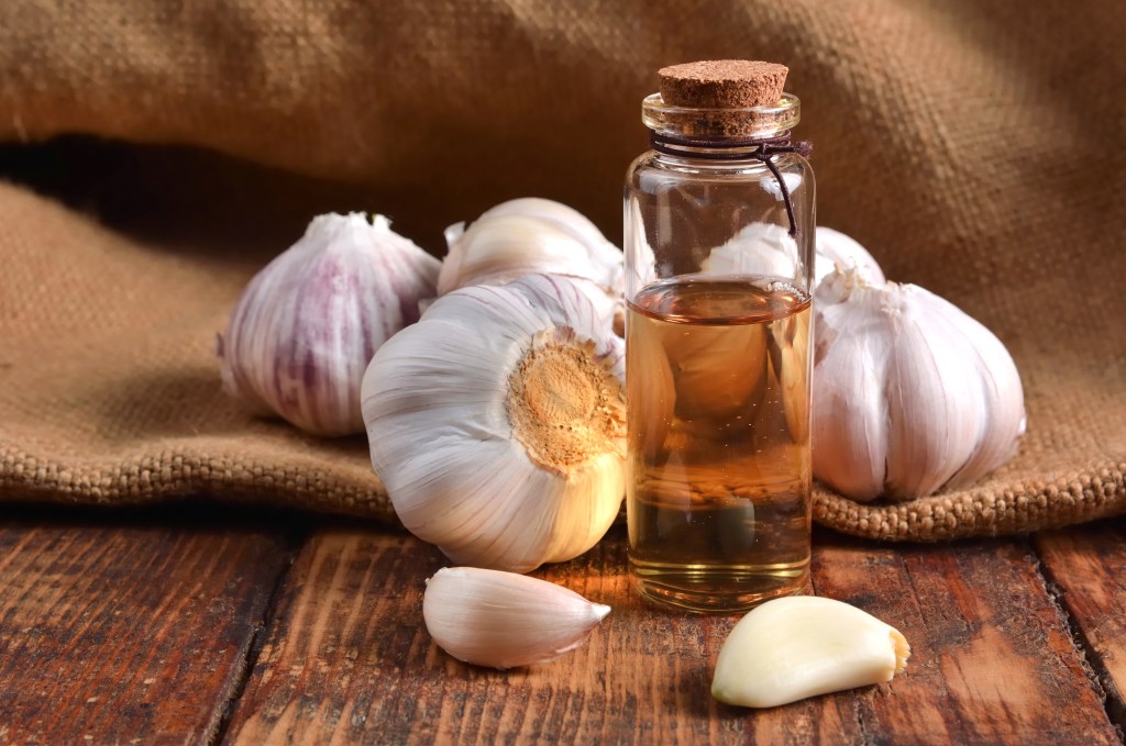 Garlic oil