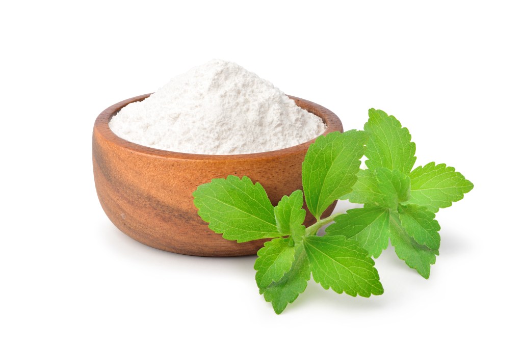 Stevia in a wooden bowl