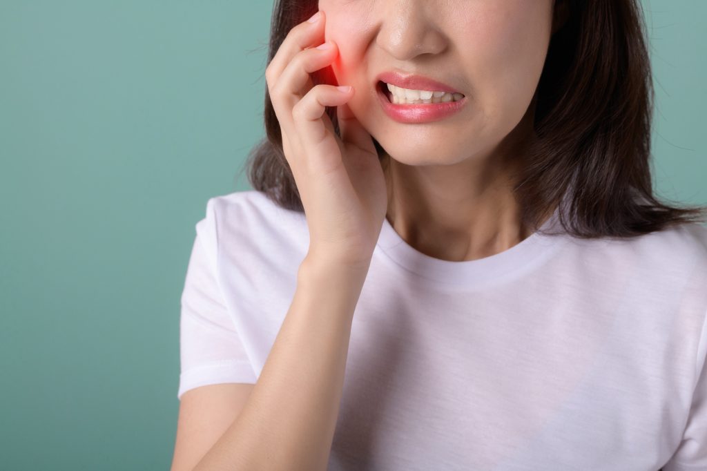Woman with a toothache