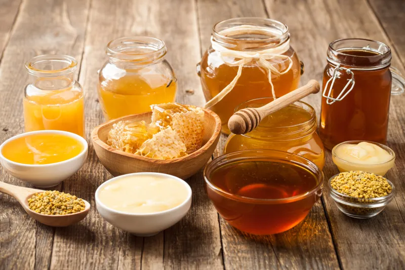Various types of honey