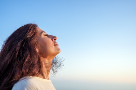 How to Clear Phlegm From Lungs - 7 Natural Ways