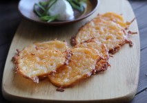 Cheese crisps