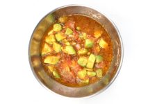 Keto roasted tomato avocado relish