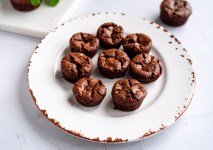 Keto brownie bites