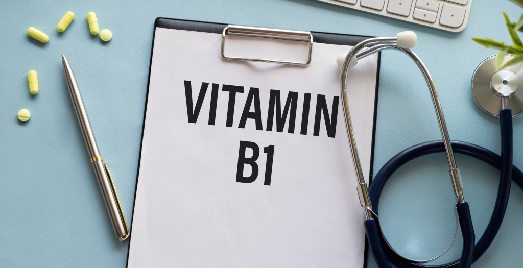 Vitamin B1 on a clipboard