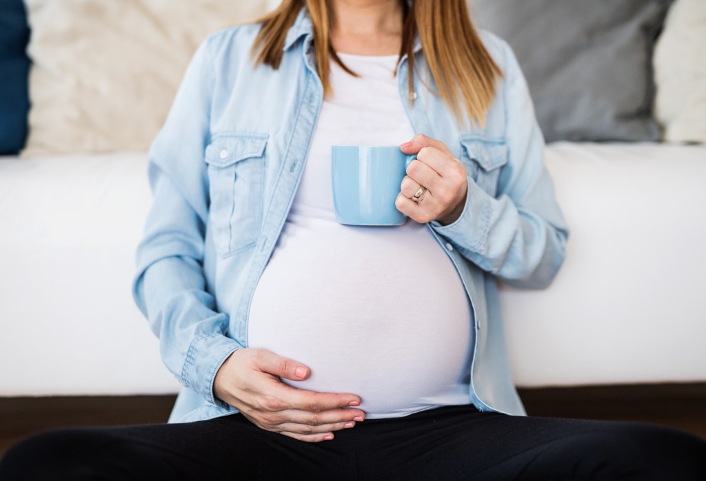 Pregnant woman may avoid caffeine