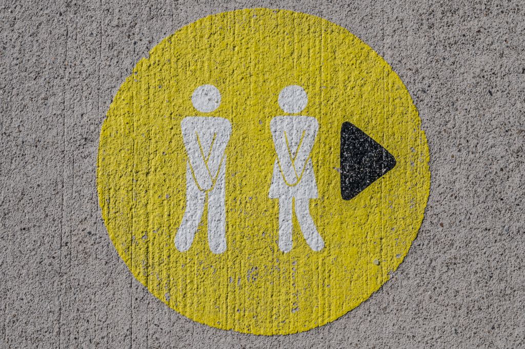 A bathroom sign
